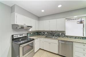 2224 BAHIA VISTA STREET, SARASOTA, FL 34239 - MLS#MFRA4695961