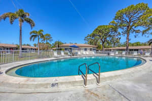 2809 SWIFTON DRIVE, SARASOTA, FL 34231 - MLS#MFRA4695978