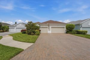 3613 WOODCLIFF LAKE TERRACE, SARASOTA, FL 34243 - MLS#MFRA4696019