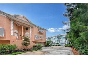 3942 Hamilton Club Cir #13, SARASOTA