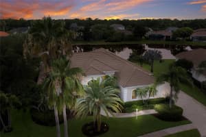 7920 ROYAL QUEENSLAND WAY, LAKEWOOD RANCH, FL 34202 - MLS#MFRA4696136