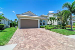 13820 AMERICAN PRAIRIE PLACE, LAKEWOOD RANCH, FL 34211 - MLS#MFRA4696246