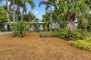 2605 BOTANY AVENUE, SARASOTA, FL 34239 - MLS#MFRA4696274