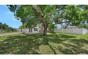 3681 STOKES DR DRIVE, SARASOTA, FL 34232 - MLS#MFRA4696293