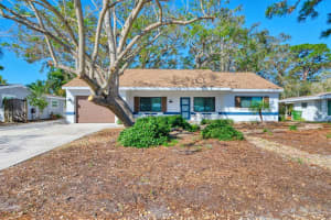 2120 CRAFT LANE, SARASOTA, FL 34239 - MLS#MFRA4696329