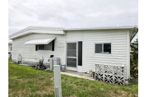 3329 OAKWOOD BOULEVARD, SARASOTA, FL 34237 - MLS#MFRA4696381