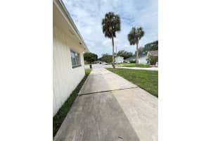 8302 FLINTROCK COURT, TAMPA, FL 33615 - MLS#MFRA4696694