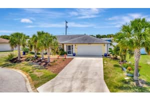 5729 AUGUSTA CIRCLE, SARASOTA, FL 34238 - MLS#MFRA4696724