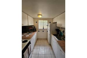 2613 PINE LAKE TER #B, SARASOTA, FL 34237 - MLS#MFRA4696863