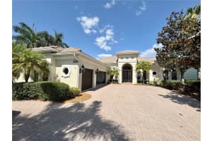 6919 DOMINION LANE, LAKEWOOD RANCH, FL 34202 - MLS#MFRA4696974