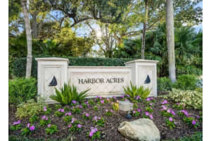 1387 HARBOR DRIVE, SARASOTA, FL 34239 - MLS#MFRA4697052