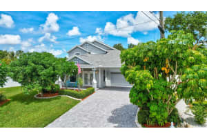 360 46TH COURT, BRADENTON, FL 34208 - MLS#MFRA4697070