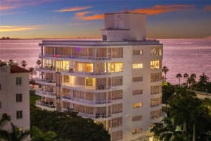 136 GOLDEN GATE POINT, SARASOTA, FL 34236 - MLS#MFRA4697142