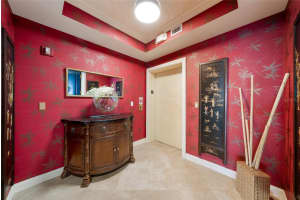 136 GOLDEN GATE POINT, SARASOTA, FL 34236 - MLS#MFRA4697142