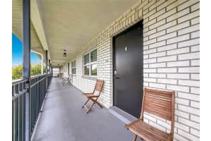 4050 4TH STREET, ST PETERSBURG, FL 33703 - MLS#MFRA4697270