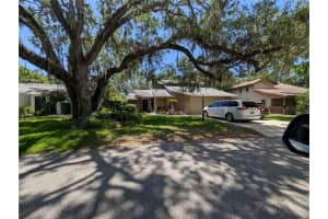 1063 Greystone Ln, SARASOTA