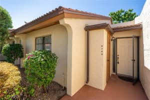 4740 MARSH FIELD ROAD, SARASOTA, FL 34235 - MLS#MFRA4697508