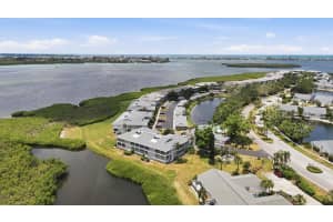 1103 Edgewater Cir #1103, BRADENTON