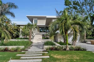 500 HARBOR COVE CIRCLE, LONGBOAT KEY, FL 34228 - MLS#MFRA4697649