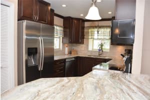 541 PARADISE PT, HAINES CITY, FL 33844 Sold 07/25/22