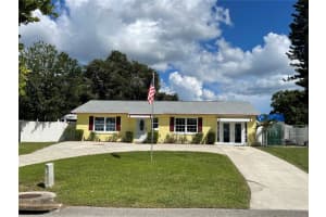 214 LAKE THOMAS DR, WINTER HAVEN, FL 33880 Sold 10/04/22