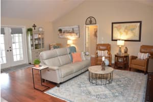 15 BRIDGEWATER DRIVE, WINTER HAVEN, FL 33884 Sold 10/01/24