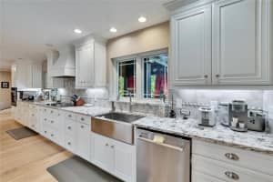 4523 HALLAMVIEW LANE, LAKELAND, FL 33813 Sold 03/31/25