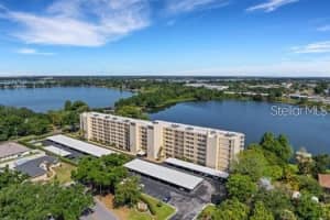 700 Mirror Ter Nw #403, WINTER HAVEN