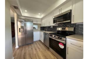 700 MIRROR TERRACE, WINTER HAVEN, FL 33881 - MLS#MFRB4901839