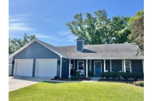 121 BELMONT DRIVE, WINTER HAVEN, FL 33884 Sold 07/07/25