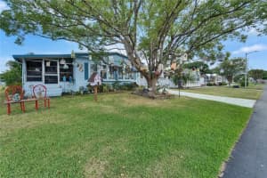 1575 LONGBOW DRIVE, LAKELAND, FL 33810 Sold 06/27/25