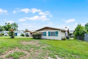 900 HOWARD TERRACE, WINTER HAVEN, FL 33881 - MLS#MFRB4901957