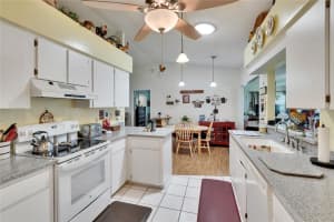 3154 PRAIRIE DUNES CIRCLE, LAKELAND, FL 33810 - MLS#MFRB4901969