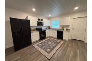 4140 OLD DIXIE HIGHWAY, AUBURNDALE, FL 33823 Sold 07/31/25