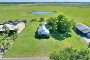 625 LAKE WALES ROAD, LAKE WALES, FL 33859 - MLS#MFRB4902017