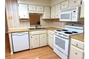 1610 REYNOLDS ROAD, LAKELAND, FL 33801 - MLS#MFRB4902049