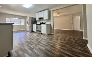 218 KAYLOR DRIVE, AUBURNDALE, FL 33823 Sold 10/22/25