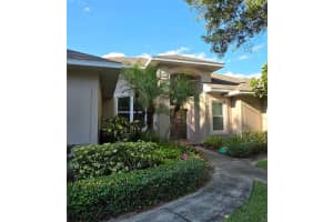 136 Lake Mariam Way, WINTER HAVEN