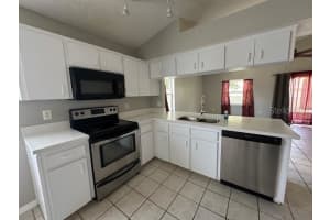 57 SAINT KITTS CIRCLE, WINTER HAVEN, FL 33884 - MLS#MFRB4902094