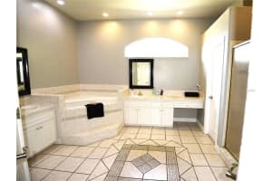 236 RUBY LAKE LANE, WINTER HAVEN, FL 33884 - MLS#MFRB4902182