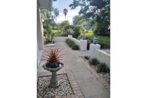 2409 BERKSHIRE DRIVE, WINTER HAVEN, FL 33884 - MLS#MFRB4902187