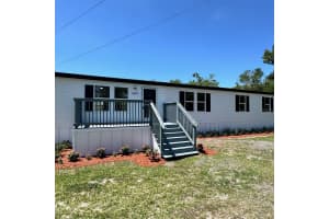 4220 OLD DIXIE HIGHWAY, AUBURNDALE, FL 33823 - MLS#MFRB4902240