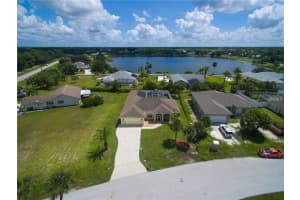 2270 Paraiso Ct, Englewood, FL 34224, Sold 11/08/16