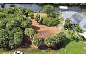 18037 OHARA DR, PORT CHARLOTTE, FL 33948 - MLS#MFRC7445067