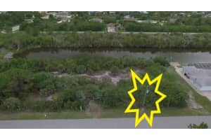 15536 & 15544 HENNIPEN CIR, PORT CHARLOTTE, FL 33981 - MLS#MFRC7445105