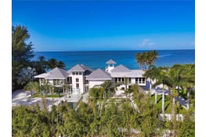 7712 Sanderling Rd, Sarasota, FL 34242, Sold 12/09/21