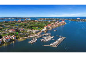 5825 La Puerta Del Sol Blvd S, St. Petersburg, FL 33715, Sold 10/19/21