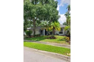 7509 42nd Ct E, Sarasota, FL 34243, Sold 11/29/21