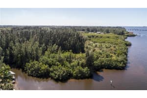 418 PEACE ISLAND DR, PUNTA GORDA, FL 33950 - MLS#MFRC7455970