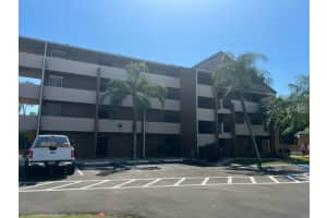 2069 W Lakeview Blvd, North Fort Myers, FL 33903, Sold 04/15/22